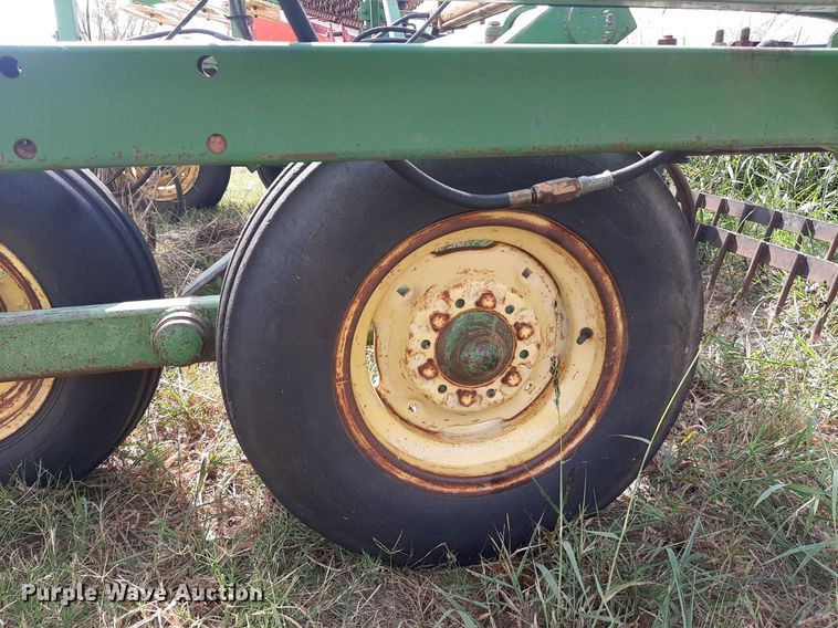 image for item OF9455 John Deere 1600  chisel