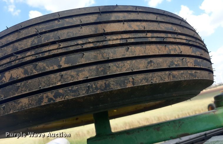 image for item OF9455 John Deere 1600  chisel