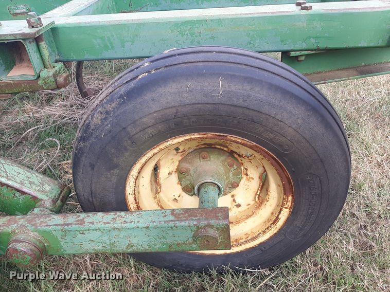 image for item OF9455 John Deere 1600  chisel