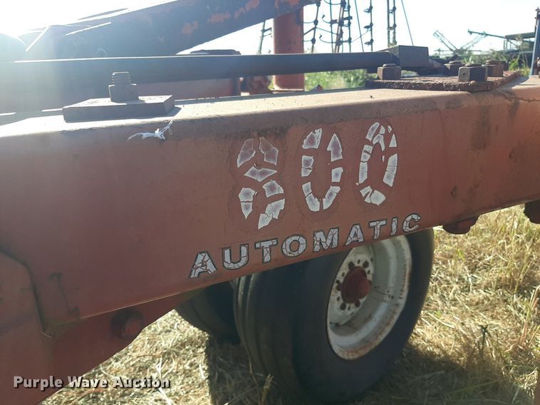 image for item OF9457 International 800  10 bottom plow