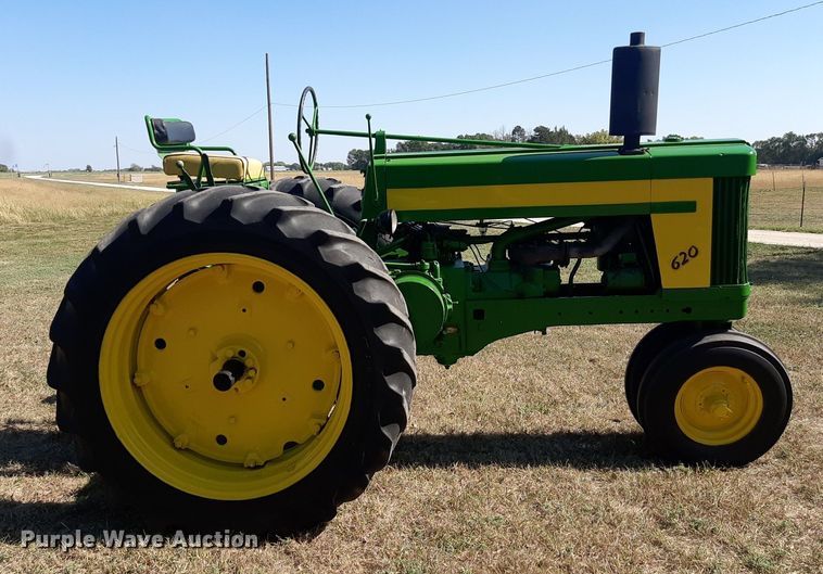 image for item OF9485 1957 John Deere 620  tractor