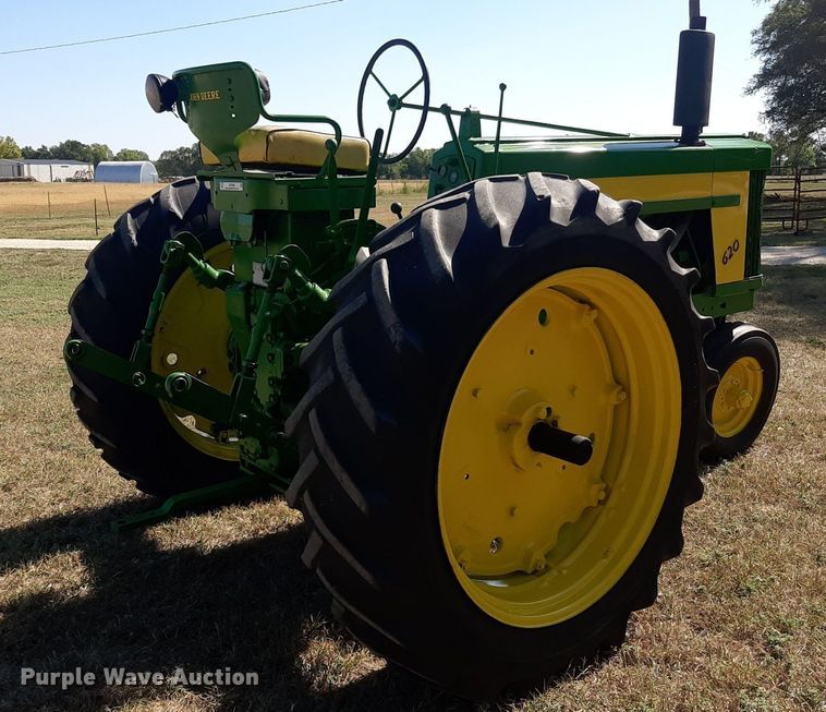 image for item OF9485 1957 John Deere 620  tractor