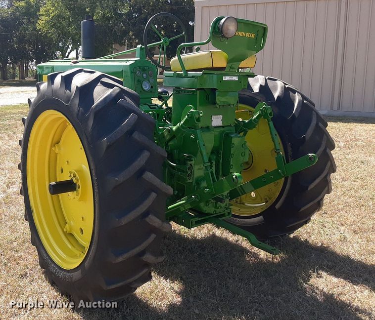image for item OF9485 1957 John Deere 620  tractor