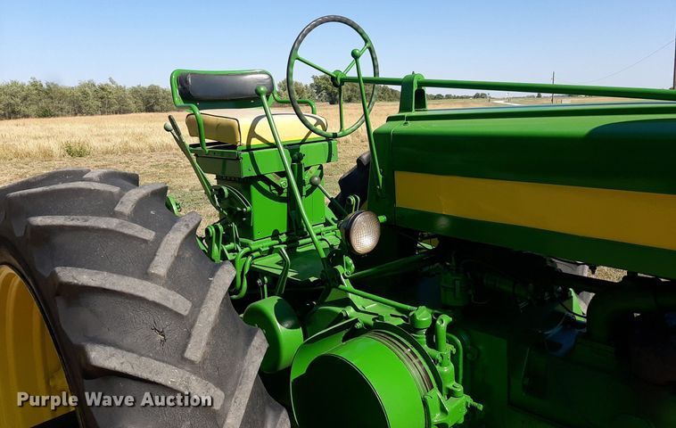 image for item OF9485 1957 John Deere 620  tractor