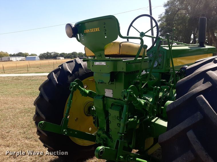 image for item OF9485 1957 John Deere 620  tractor