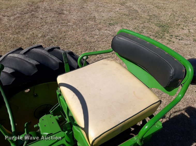image for item OF9485 1957 John Deere 620  tractor