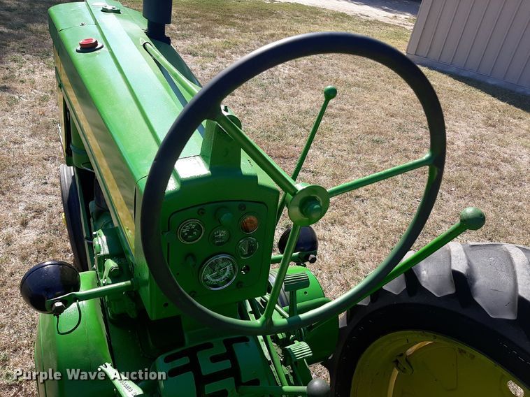 image for item OF9485 1957 John Deere 620  tractor