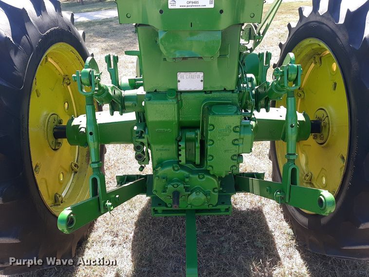 image for item OF9485 1957 John Deere 620  tractor