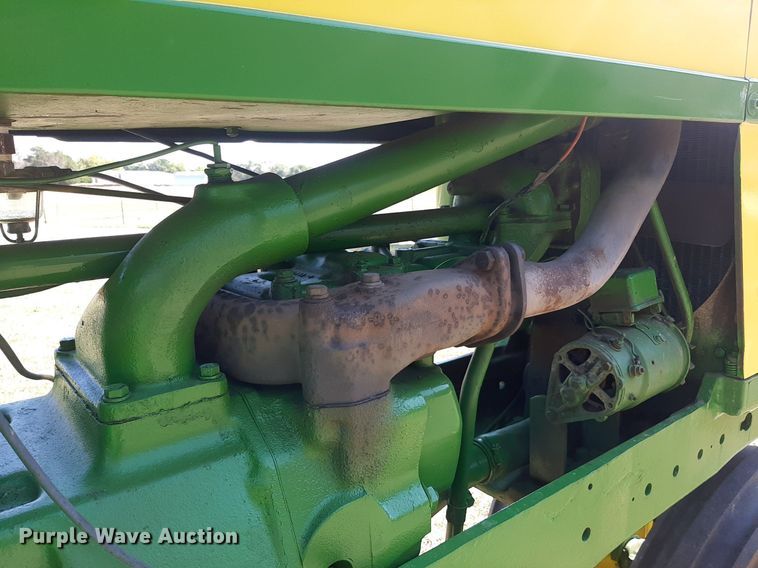 image for item OF9485 1957 John Deere 620  tractor