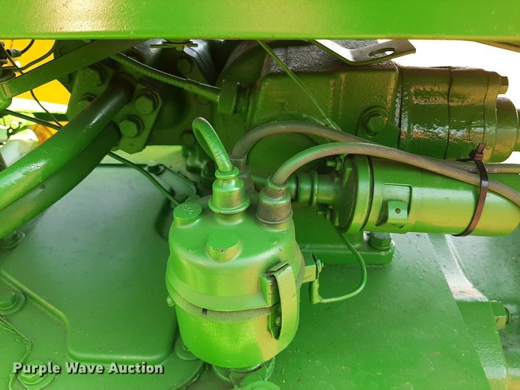 image for item OF9485 1957 John Deere 620  tractor