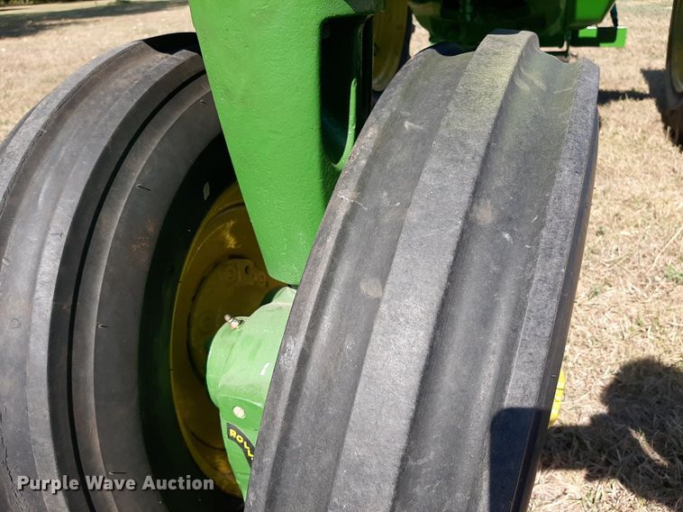 image for item OF9485 1957 John Deere 620  tractor