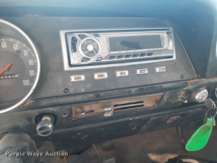 image for item OF9507 1974 Dodge D600  grain truck