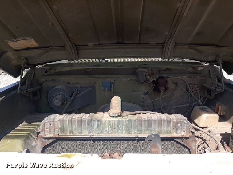 image for item OF9507 1974 Dodge D600  grain truck