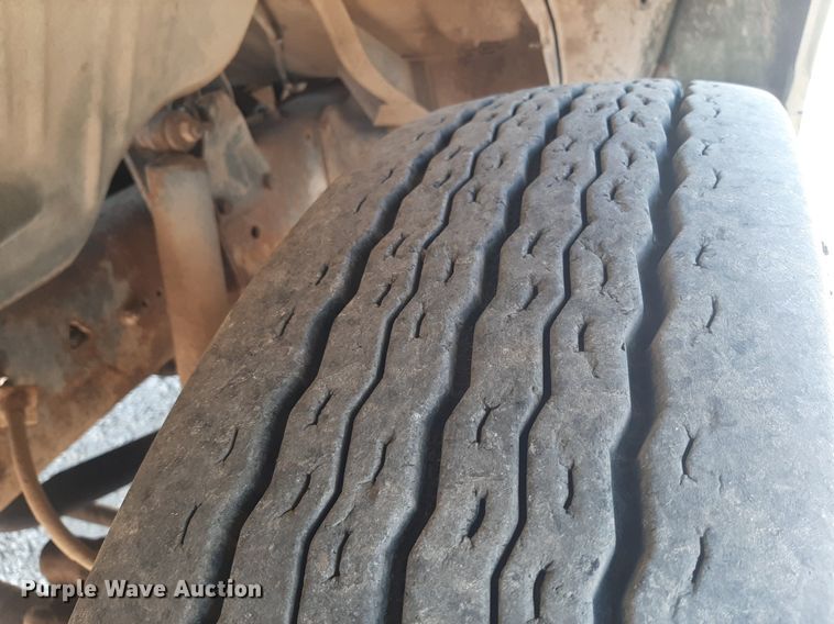 image for item OF9507 1974 Dodge D600  grain truck