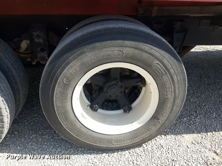 image for item OF9507 1974 Dodge D600  grain truck