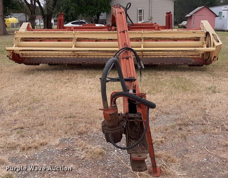 image for item OF9514 New Holland 116  swather / windrower