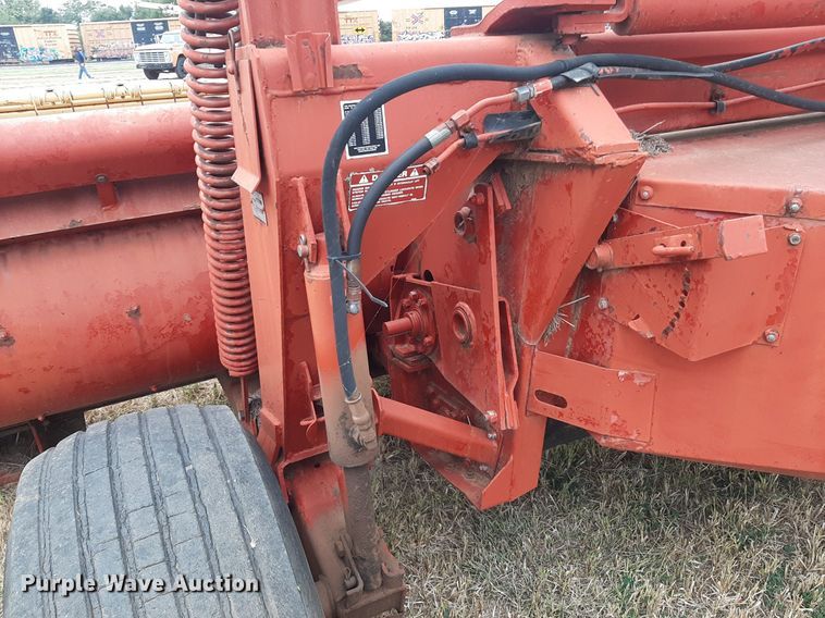 image for item OF9514 New Holland 116  swather / windrower