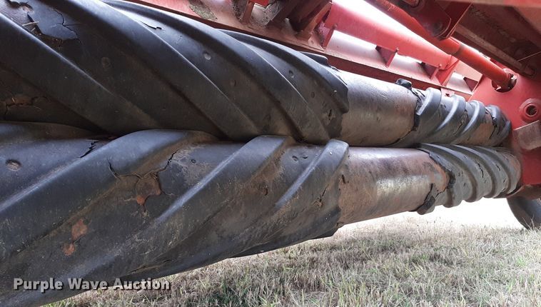 image for item OF9514 New Holland 116  swather / windrower