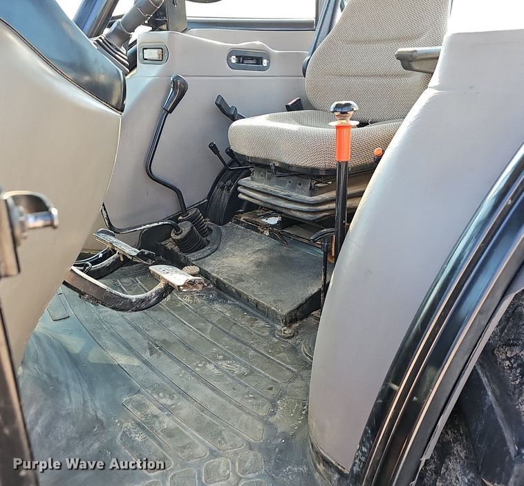 image for item OG9472 2010 Case IH Farmall 95  tractor