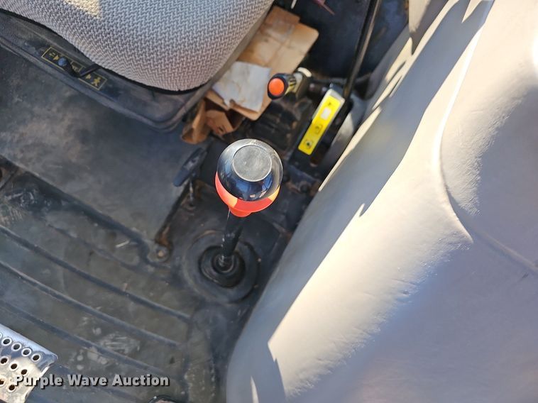 image for item OG9472 2010 Case IH Farmall 95  tractor