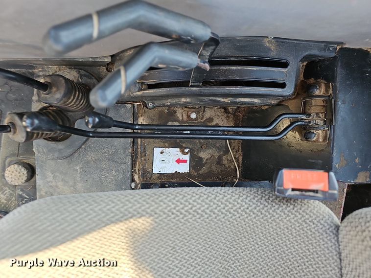 image for item OG9472 2010 Case IH Farmall 95  tractor