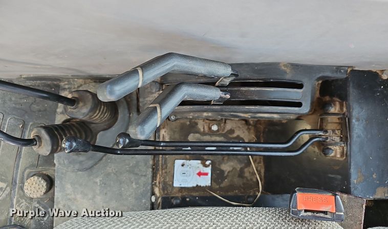 image for item OG9472 2010 Case IH Farmall 95  tractor