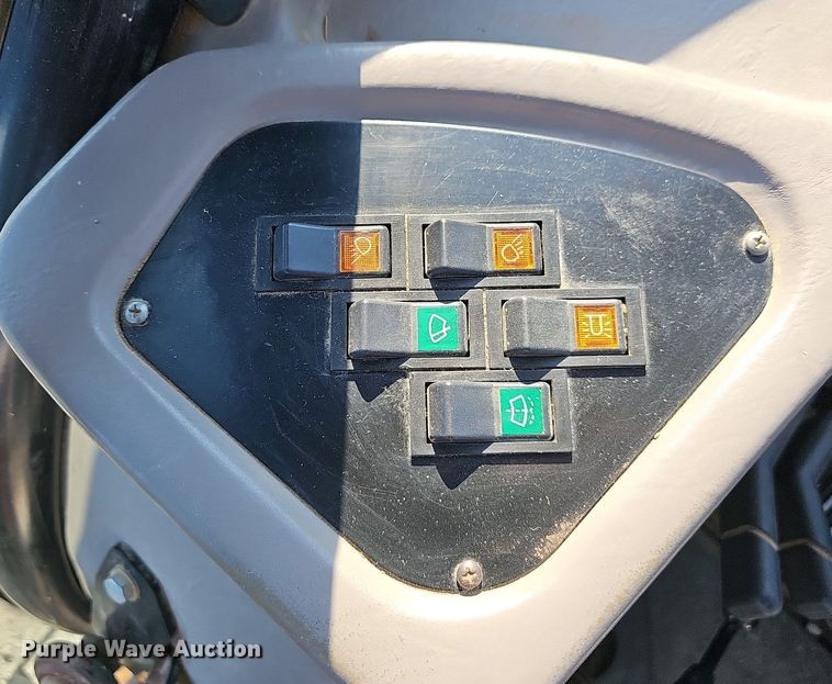 image for item OG9472 2010 Case IH Farmall 95  tractor