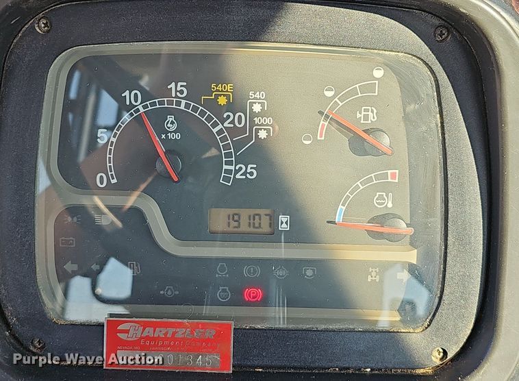 image for item OG9472 2010 Case IH Farmall 95  tractor