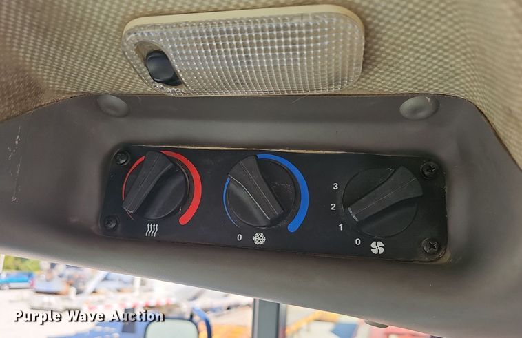 image for item OG9472 2010 Case IH Farmall 95  tractor