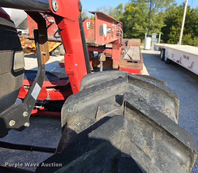 image for item OG9472 2010 Case IH Farmall 95  tractor