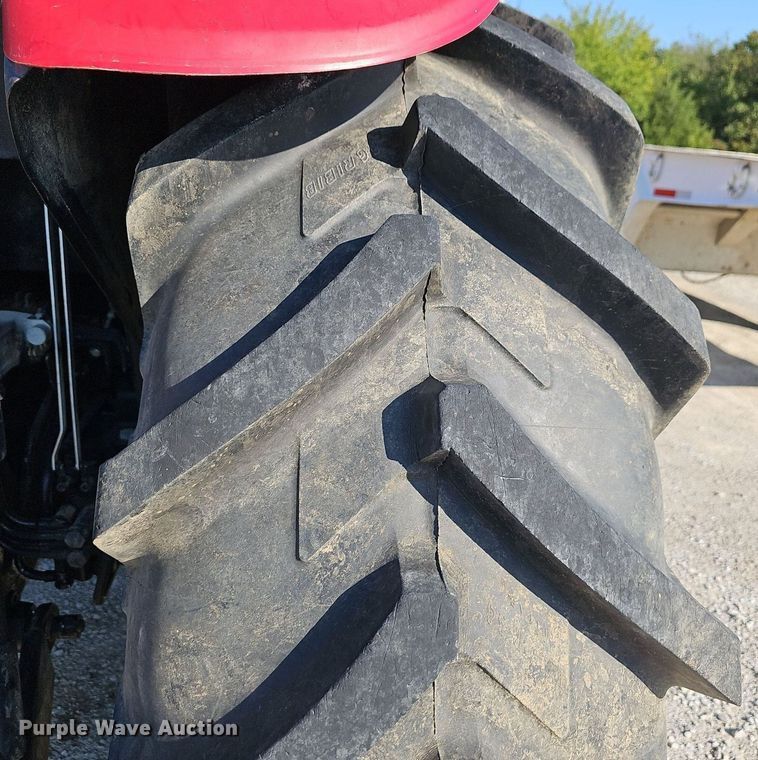 image for item OG9472 2010 Case IH Farmall 95  tractor