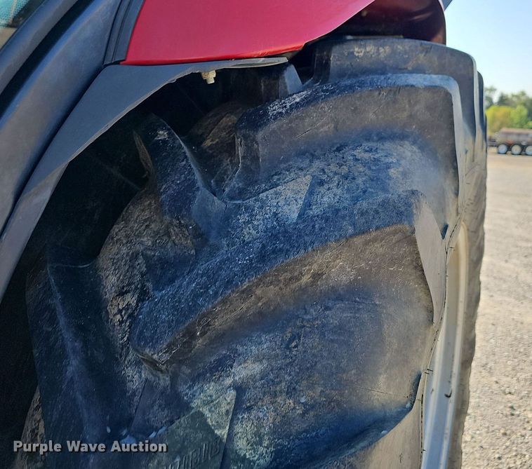 image for item OG9472 2010 Case IH Farmall 95  tractor