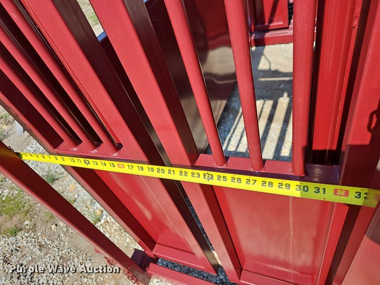 image for item OG9484 StockPro H2200  squeeze chute with ally livestock chute