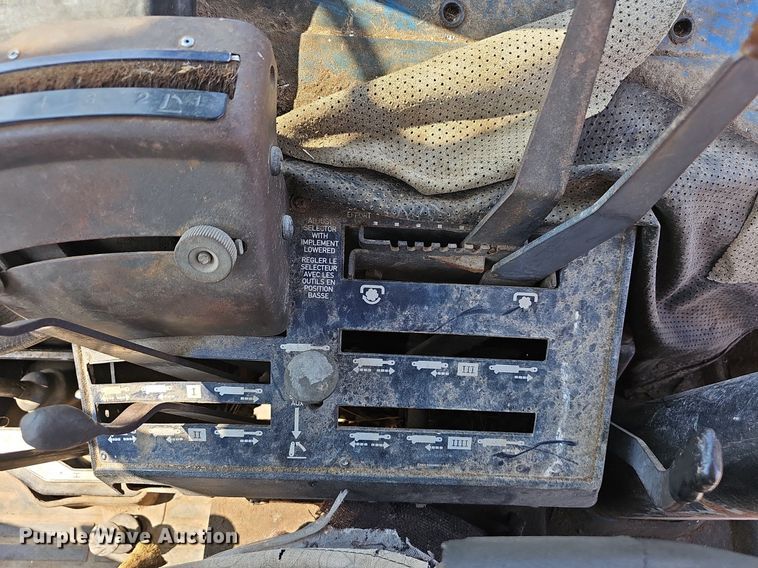 image for item OG9485 1988 Ford 7810  MFWD tractor