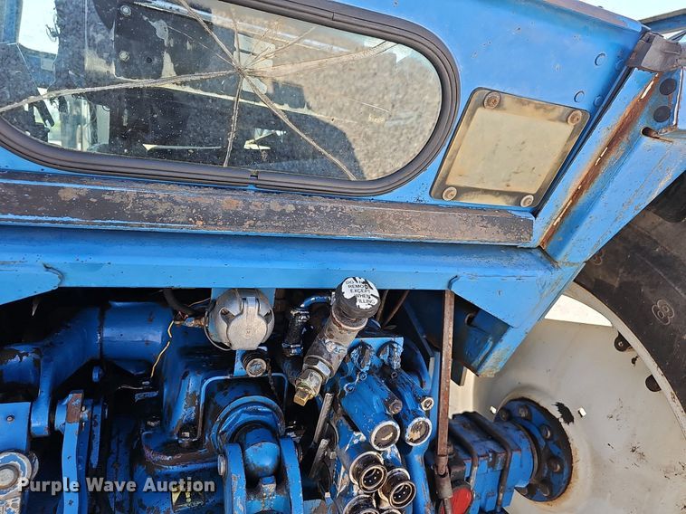 image for item OG9485 1988 Ford 7810  MFWD tractor