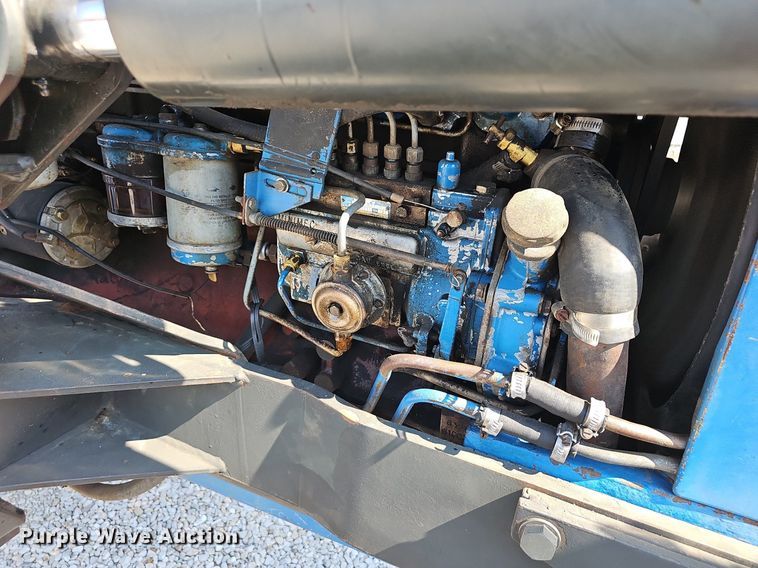 image for item OG9485 1988 Ford 7810  MFWD tractor