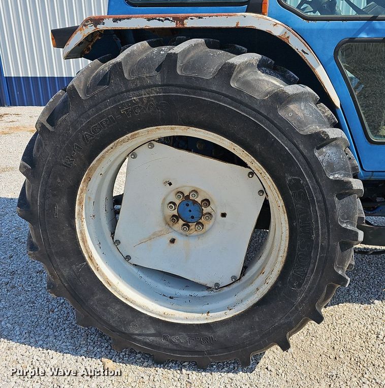 image for item OG9485 1988 Ford 7810  MFWD tractor