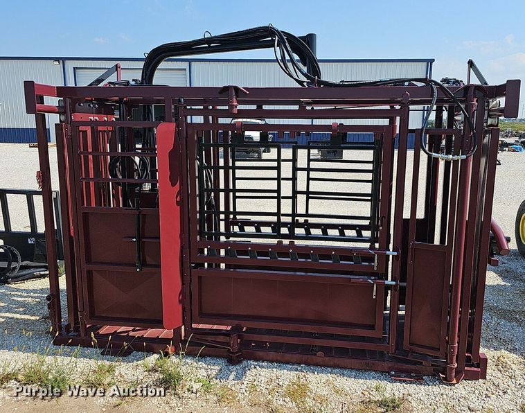 image for item OG9486 StockPro H2200  livestock chute