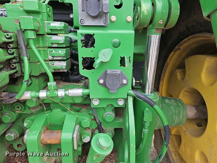 image for item OG9488 2013 John Deere 7200R  MWFD tractor