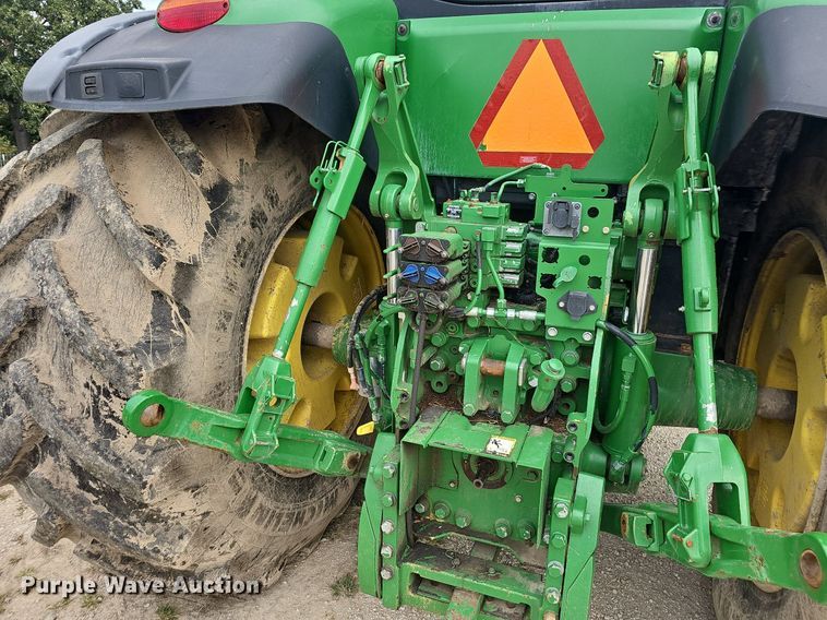 image for item OG9488 2013 John Deere 7200R  MWFD tractor