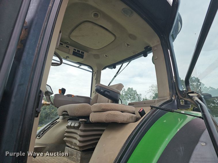 image for item OG9488 2013 John Deere 7200R  MWFD tractor