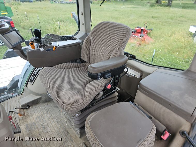 image for item OG9488 2013 John Deere 7200R  MWFD tractor