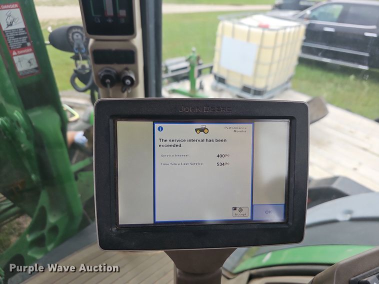 image for item OG9488 2013 John Deere 7200R  MWFD tractor