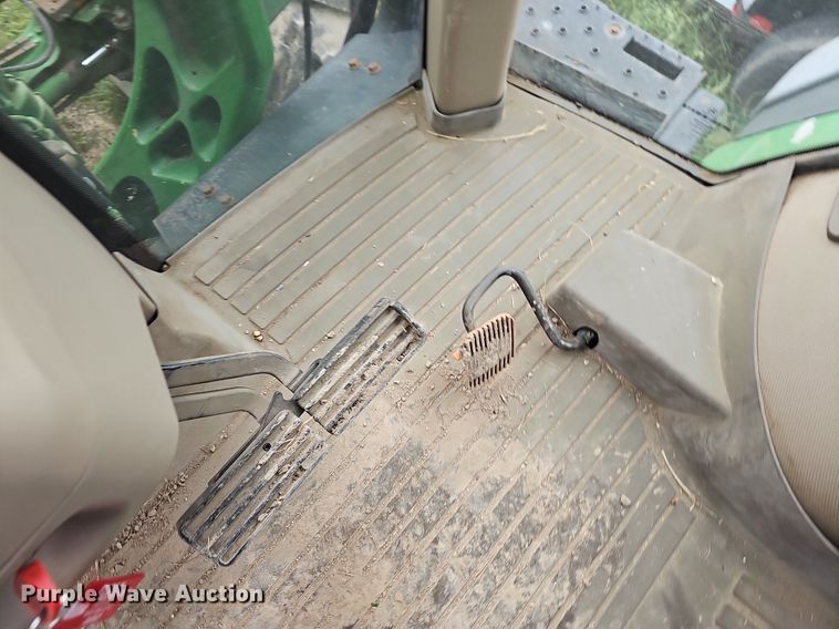 image for item OG9488 2013 John Deere 7200R  MWFD tractor