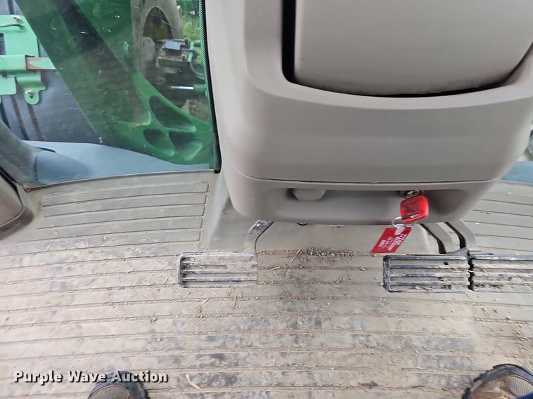 image for item OG9488 2013 John Deere 7200R  MWFD tractor