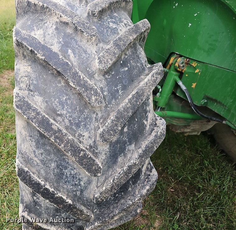 image for item OG9488 2013 John Deere 7200R  MWFD tractor