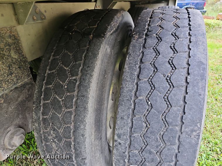 image for item OG9496 2005 Timpte Super Hopper  grain trailer