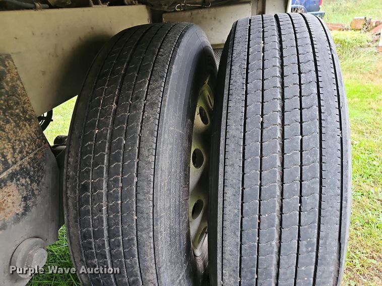 image for item OG9496 2005 Timpte Super Hopper  grain trailer