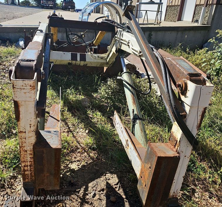 image for item OG9517 International  front loader