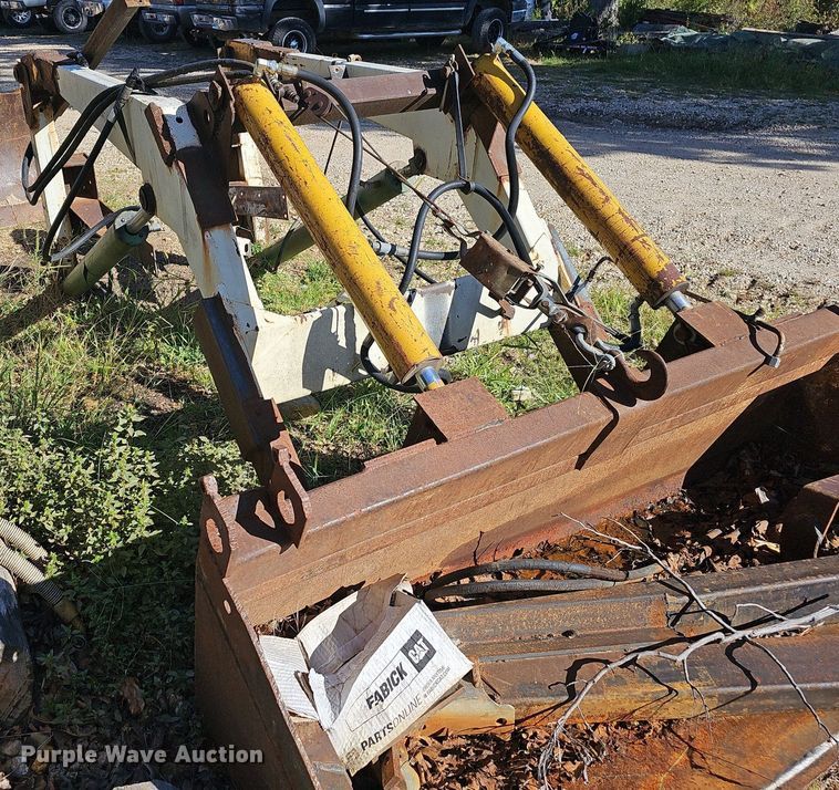 image for item OG9517 International  front loader